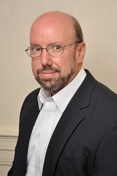 Headshot of Leo Correia